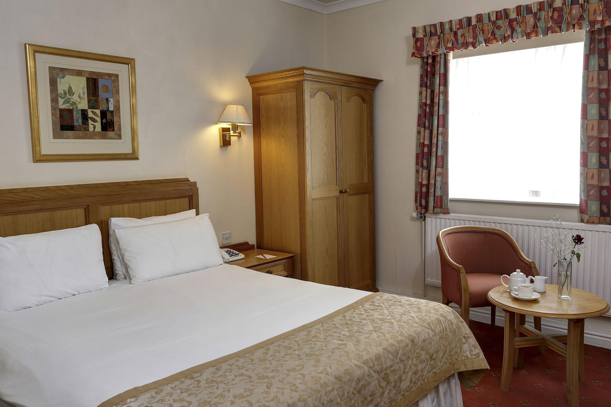เรเกท เมเนอร์ โฮเต็ล Hotel ไรเกท ภายนอก รูปภาพ