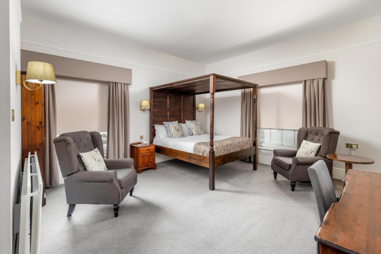 เรเกท เมเนอร์ โฮเต็ล Hotel ไรเกท ภายนอก รูปภาพ