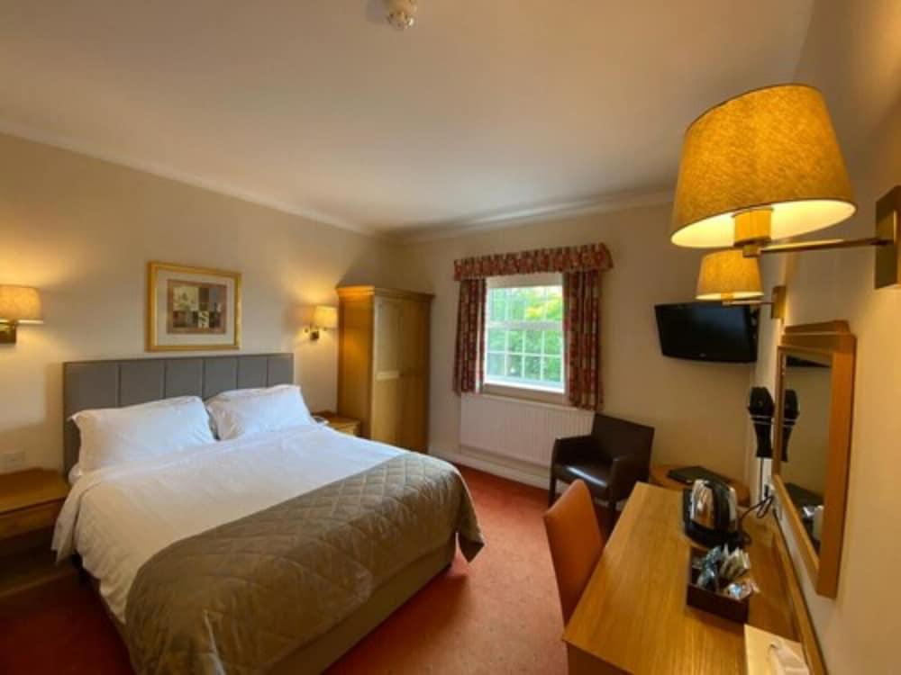เรเกท เมเนอร์ โฮเต็ล Hotel ไรเกท ภายนอก รูปภาพ