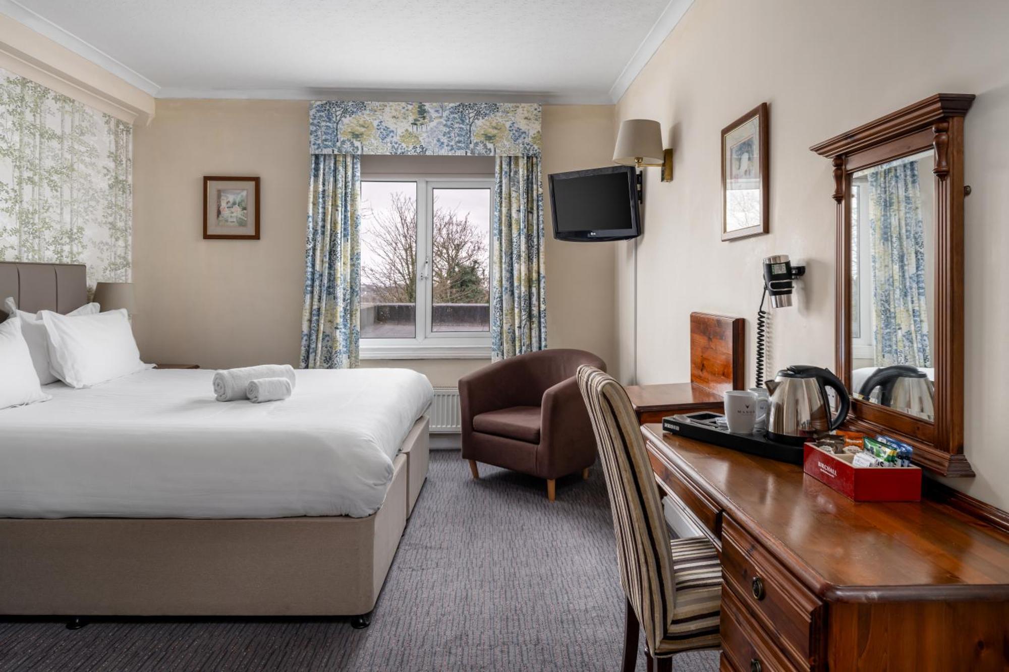 เรเกท เมเนอร์ โฮเต็ล Hotel ไรเกท ภายนอก รูปภาพ